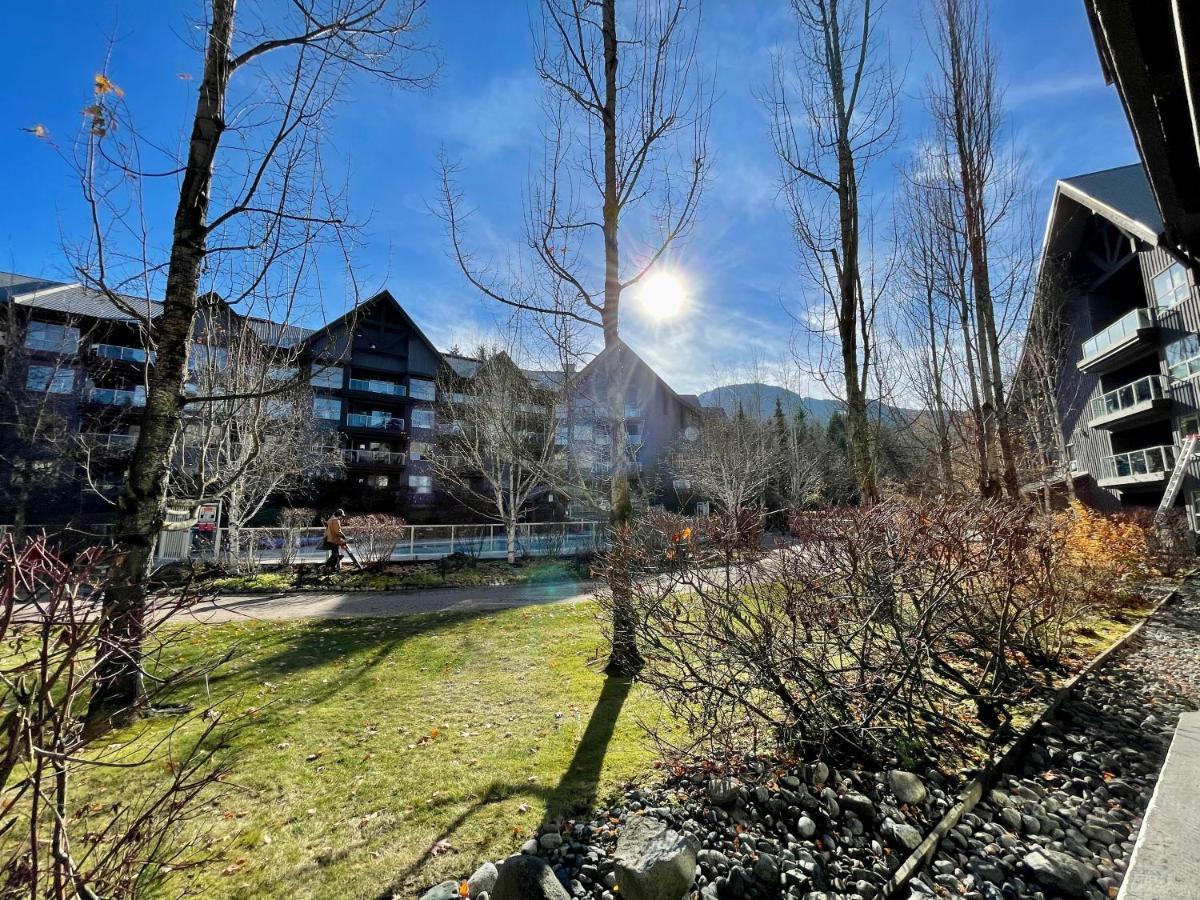 Best Ski In Ski Out Condo At Whistler Exterior photo